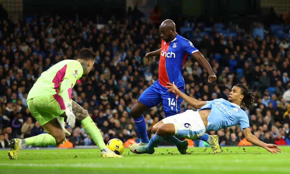 Crystal Palace gửi lời cảm ơn Liverpool sau trận hòa kịch tính với Arsenal