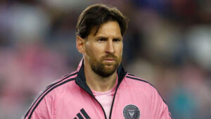 Messi Chia Tay Robert Taylor