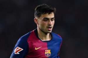 Pedri cùng Barcelona sẽ đối mặt với Real Madrid trong trận chung kết